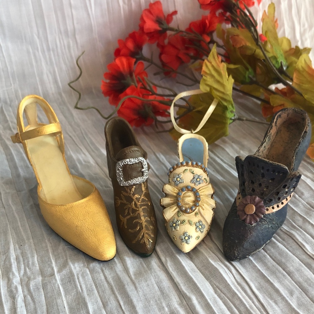 Lot of 4 heavy resin collectors VICTORIAN themed ladies dressy fashion shoes
